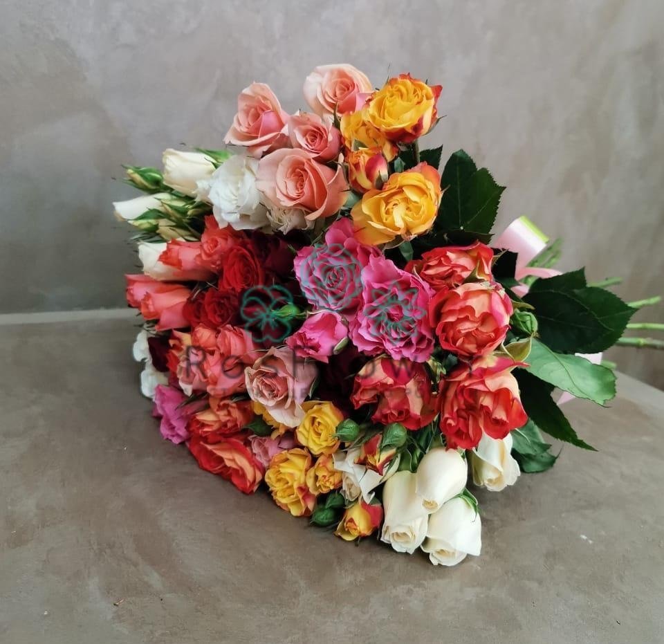 Букет цветов из: Розы в Малышева