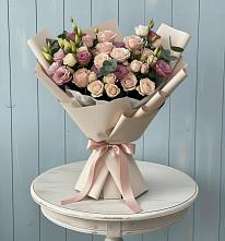 Букет цветов из:  Розы и Лизиантусы #REPLACE_PRED# Малышева