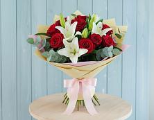 Букет цветов из:  Лилии и Розы #REPLACE_PRED# Малышева