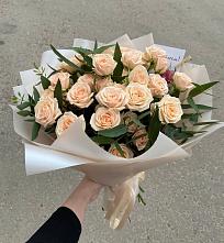 Букет Кремовые розы Латте в Малышева