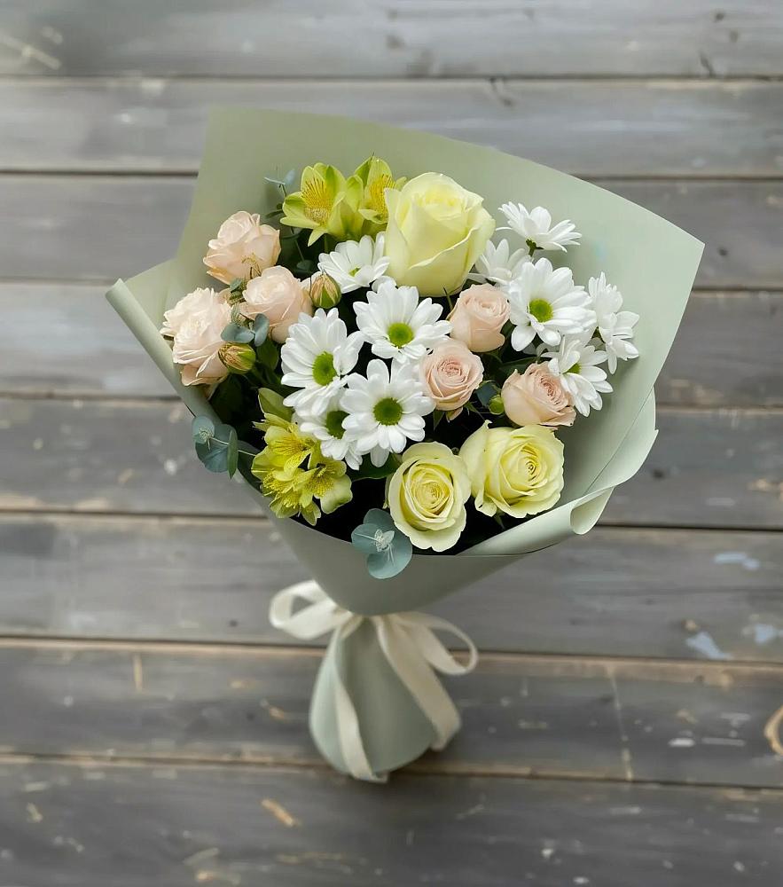 Букет цветов из: Альстромерии, Розы и Хризантемы в Малышева