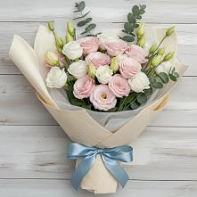 Букет цветов из:  Лизиантусы в Малышева