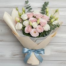 Букет цветов из:  Лизиантусы в Малышева