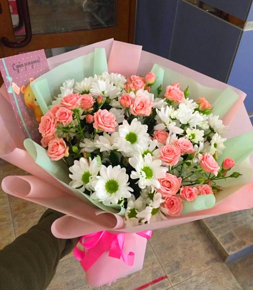 Букет цветов из: Розы и Хризантемы в Малышева