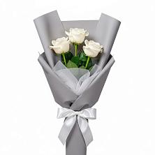 Букет 3 белые розы в Малышева