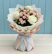 Букет цветов из:  Розы в Малышева