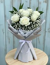 Букет цветов из:  Розы в Малышева