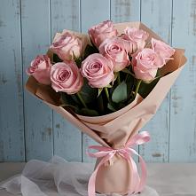 Букет цветов из:  Розы в Малышева