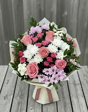 Букет цветов из:  Альстромерии, Гвоздики, Розы и Хризантемы в Малышева