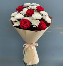 Букет цветов из:  Розы и Хризантемы в Малышева