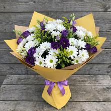 Букет цветов из:  Ирисы, Хризантемы и Ромашки в Малышева