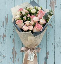 Букет цветов из:  Розы в Малышева