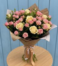Букет цветов из:  Розы в Малышева