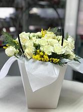 Цветочная композиция из Розы  в Малышева